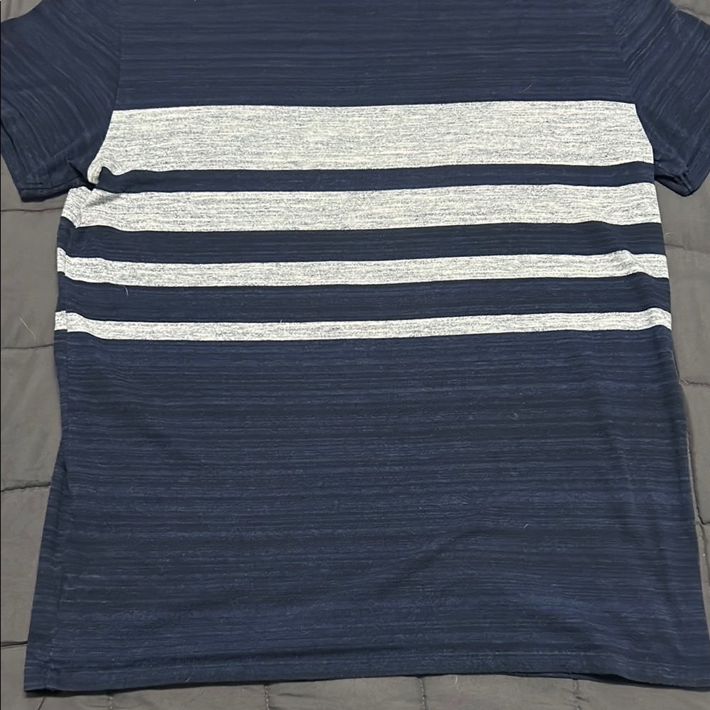American Eagle Pocket Tee - Picture 8 of 8